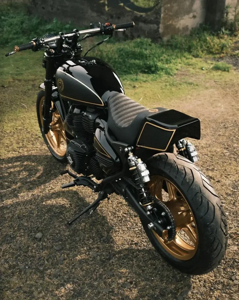 royal enfield reload 650 by rsd rear view (1)